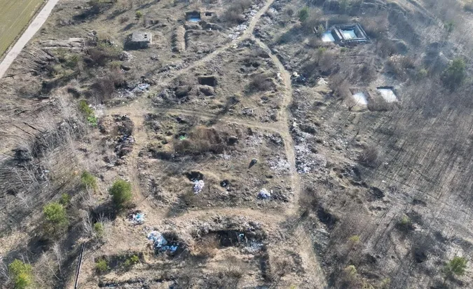 У Луцькому районі виявили величезне незаконне сміттєзвалище