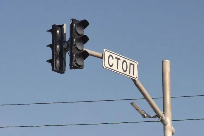 Розповіли, чому «глючать» світлофори у Луцьку