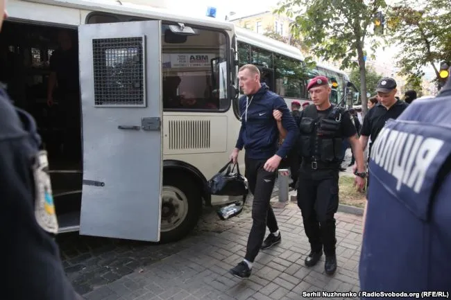 СБУ: затримали 29 людей, які планували провокації біля консульства Польщі