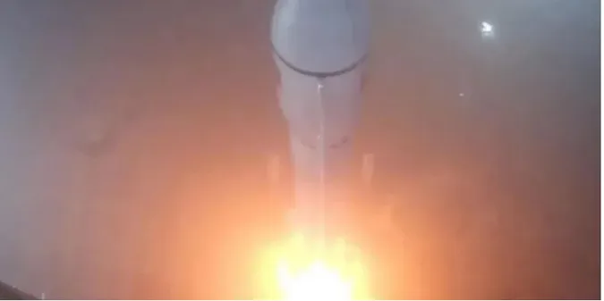 Залишки китайської ракети утворили велику хмару космічного сміття