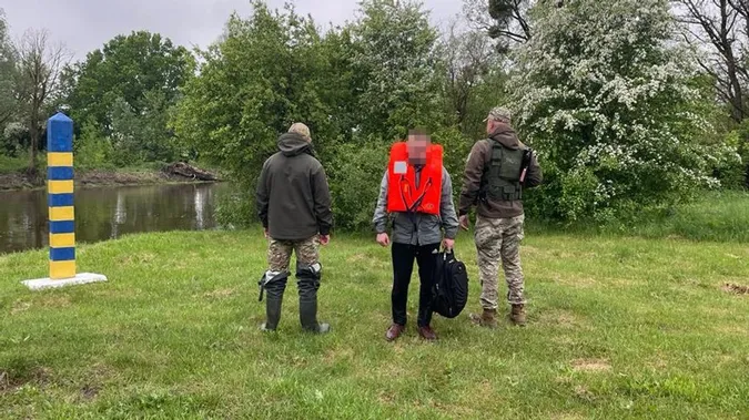 П'ять спроб і всі невдалі: волинянина оштрафували за спробу втекти за кордон