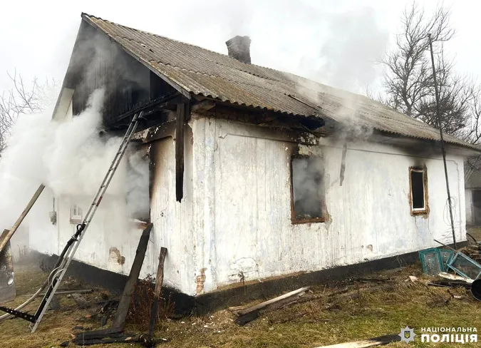 На Рівненщині в пожежі загинули двоє дітей (фото)