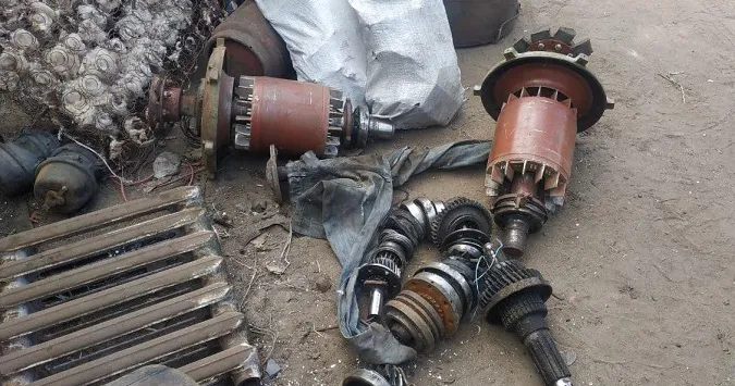Викрадені на Ковельщині двигуни знайшли у брухті (фото)