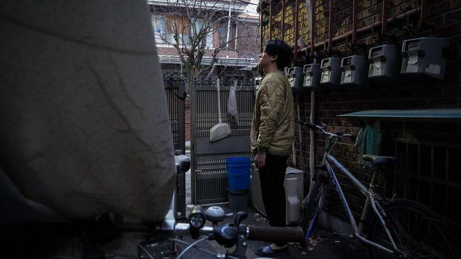 Реалії з фільму «Паразити»: як молоді корейці живуть у підвалах