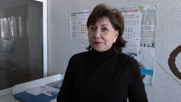 Щеплювали усіх охочих: у село на Волині приїхав вакцинальний автобус (відео)