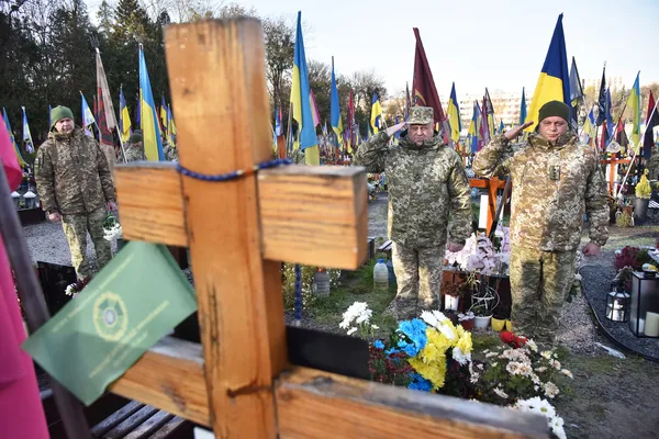 1000 днів великої війни: у Луцьку вшанували памʼять загиблих прикордонників (фото)
