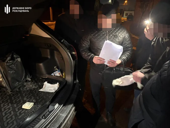 Лояльність за 2000 «зелених»: на Волині керівника Держпродспоживслужби затримали на хабарі