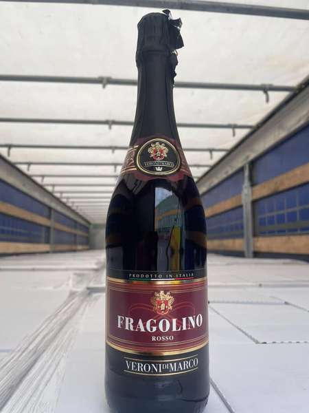 Волинські митники затримали майже 18 тисяч пляшок Fragolino (фото)