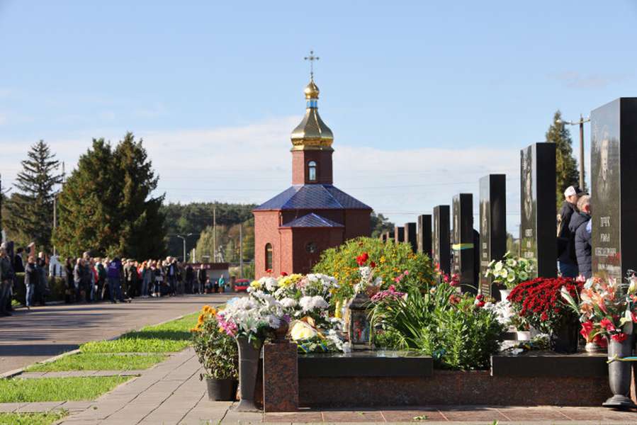 Лучани вшанували пам’ять військовослужбовців, які загинули у АТО/ООС (фото)