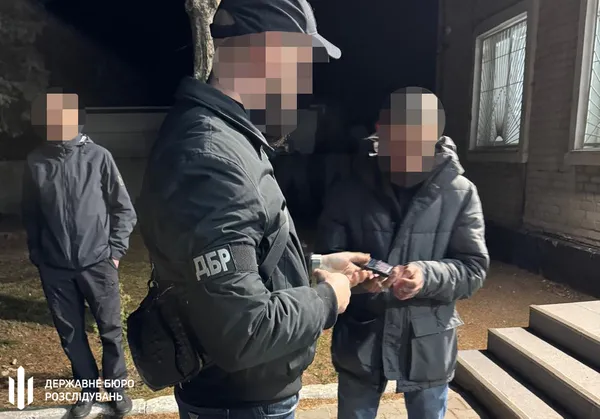 Зламали руку, вдарили струмом і розпилили газ: на Волині судитимуть посадовця ТЦК за побиття 60-річного чоловіка (фото)