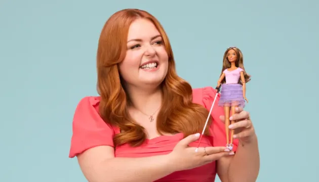 Компанія Mattel створила першу незрячу ляльку Барбі