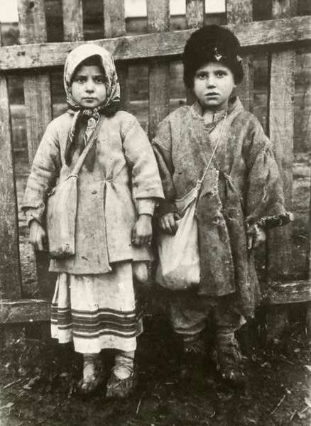 Якими були діти на Волині понад століття тому (фото)