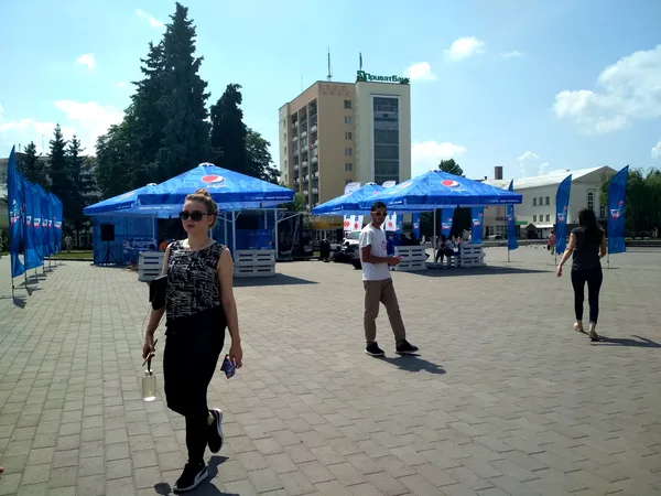 У центрі Луцька – «Pepsi-двіж» (фото)