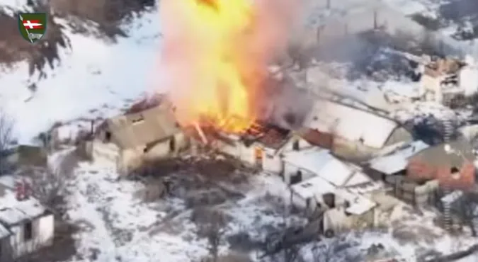 Феєричне видовище: волинські бійці підірвали ворожий склад (відео)