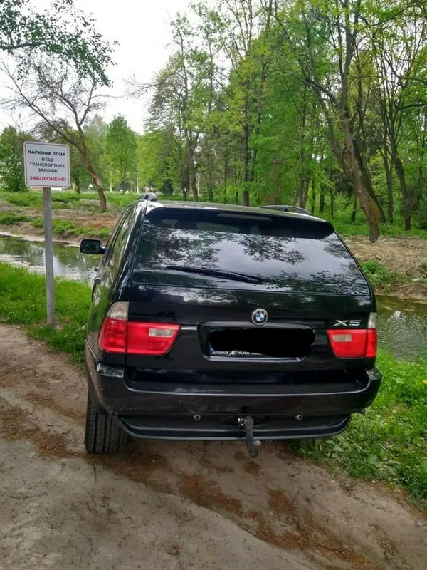 Інспектор з паркування розповів, як перестати бути «паркохамом» у Луцьку (фото)
