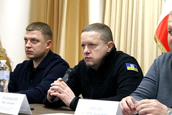 Дороги, безпека дітей, підтримка військових і ВПО: Іван Рудницький відвідав громади біля Луцька (фото)