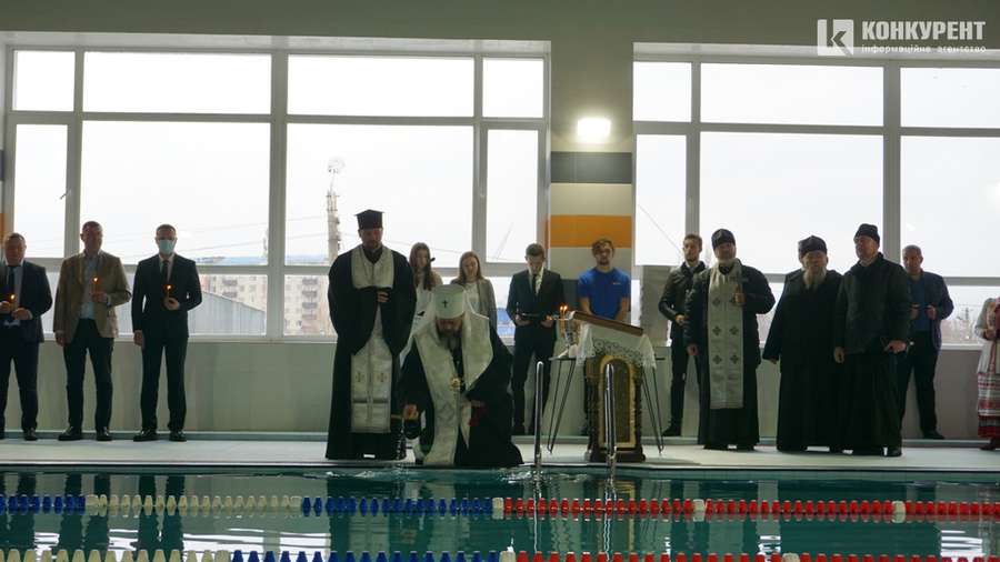 З міністром і народним хором: як у Луцьку відкривали оновлений басейн ЛНТУ (репортаж, відео)