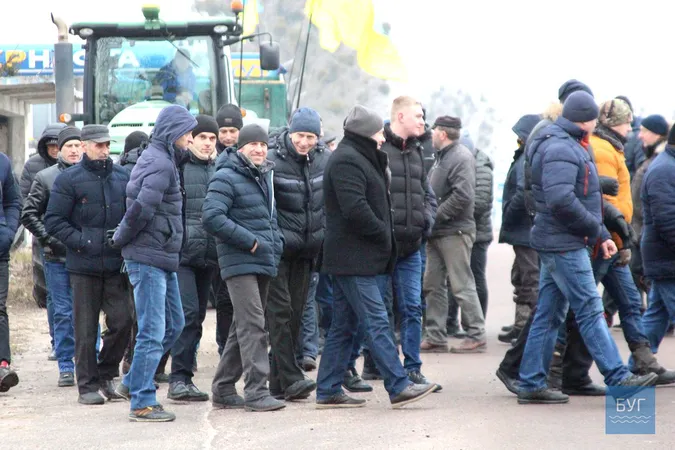 На Волині перекрили дорогу перед Устилугом (фото, відео)