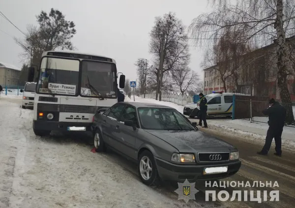 На Волині «ПАЗик» влетів в Audi: є постраждалі (фото)