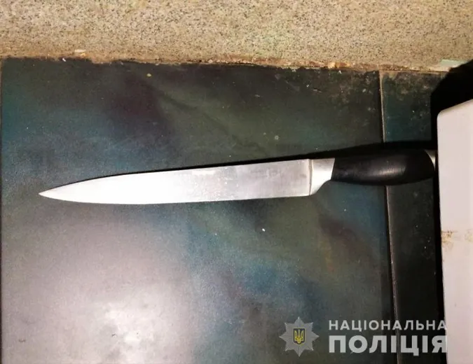У Ковельському районі жінка кілька разів штрикнула ножем сусіда