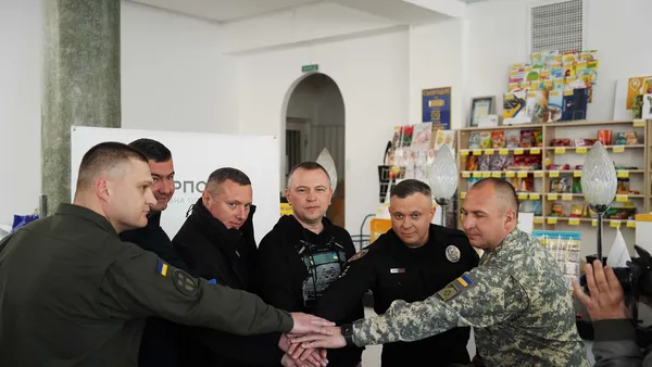«Слава Силам оборони і безпеки України! Гвардія наступу»: у Луцьку погасили поштовий блок (фото)