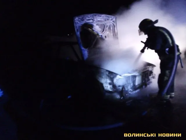 У Липлянах уночі горів автомобіль