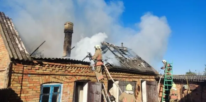 У Луцькому районі загорілась господарська будівля (фото)