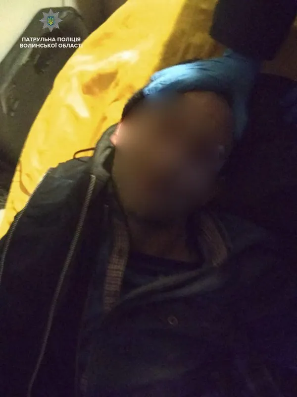 У луцькому парку намагався повіситися чоловік