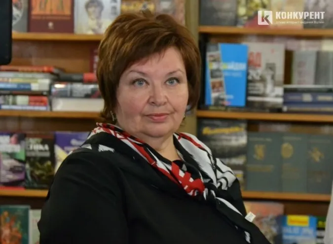Контракт з директоркою «Освіти» продовжили до кінця року