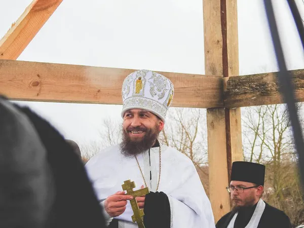 Свято Водохреща: кого вода лікує, а кого калічить
