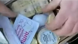 Російських військових батьківщина годує протермінованою їжею (відео)