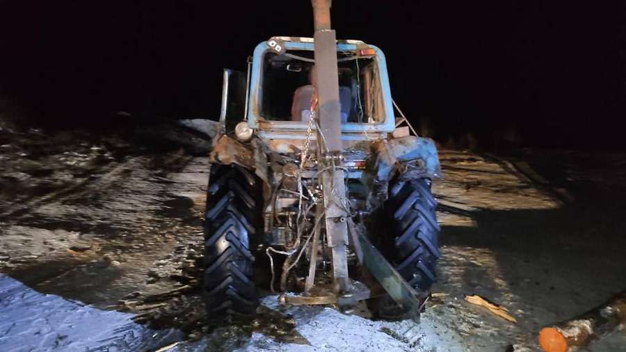На Рівненщині на міні підірвався причіп трактора, який був у забороненій зоні (фото)