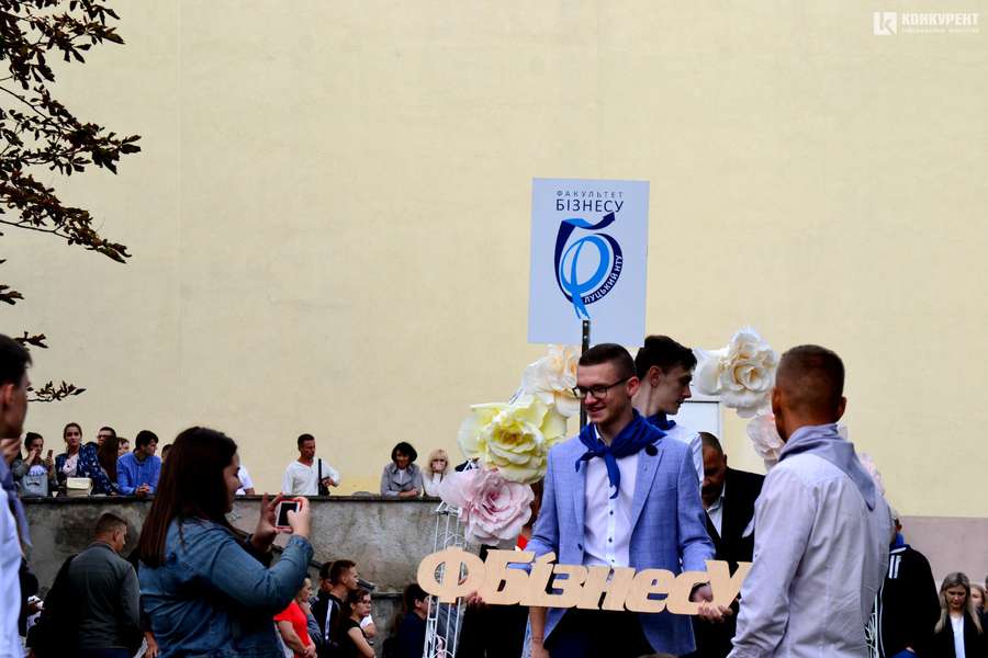 Президенти, танці та «Не Магелан»: як минула посвята у студенти в ЛНТУ (фото)