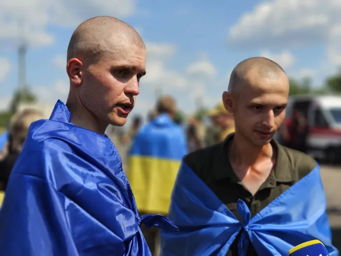 В Україну повернули ще 95 військовополонених (фото)