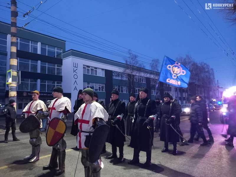 З волинкою та барабанами: у Луцьку пройшов «Марш правих традицій» (фото, відео)