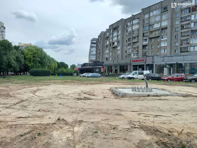 У Луцьку до Дня Незалежності встановлять гігантський прапор (деталі)