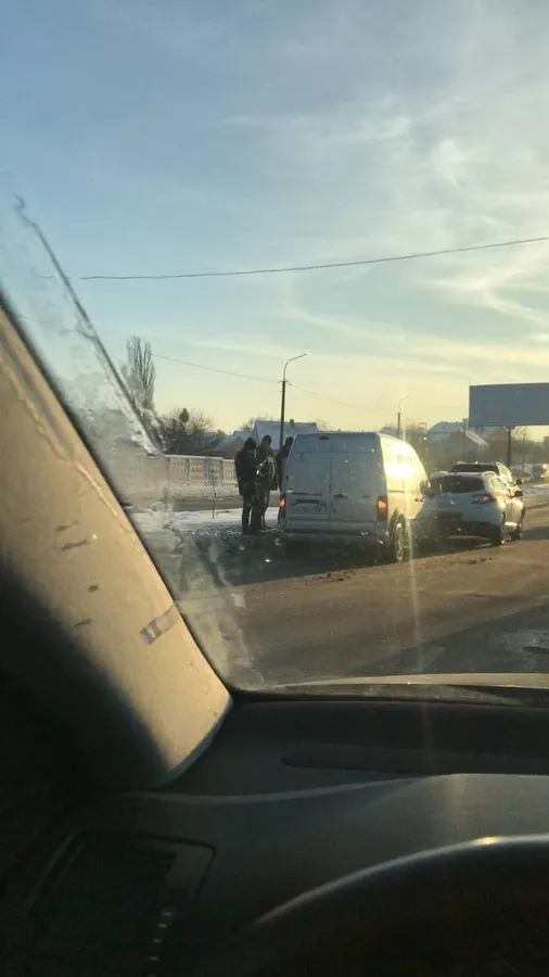 У Луцьку сталася ДТП: Ford «наздогнав» Renault (фото)