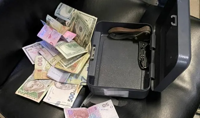 10 000 $ на місяць: як митник заробляв на своїй «схемі» в «Ягодині» (фото)