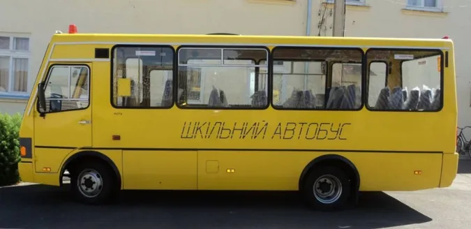 Волинським школам бракує майже 50 автобусів