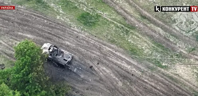 Майже впритул: бійці ССО розстріляли з гранатометів ворожу БМП (відео)
