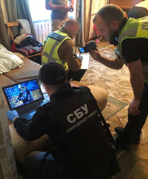 У Києві схопили псевдоволонтера, який привласнював донати для ЗСУ (фото)
