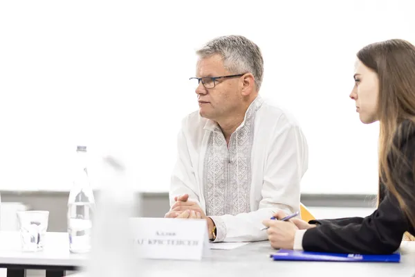 Іван Рудницький та Олена Зеленська провели спільну нараду: про що говорили (фото)