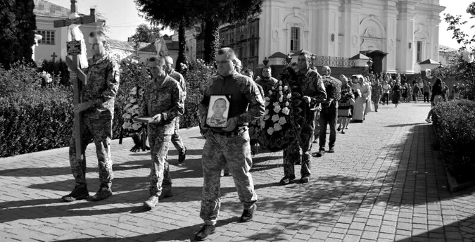 У Луцьку попрощалися із загиблим у Миколаєві Юрієм Петровським (фото)