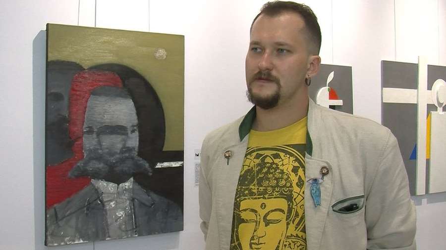 Понад 200 митців представили у Луцьку художню виставку (відео)
