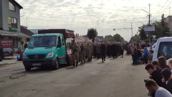 У Ратному попрощалися із Героєм Миколою Боговідом (фото)