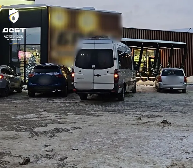 У Луцьку «накрили» п'ятьох нелегальних перевізників (фото)