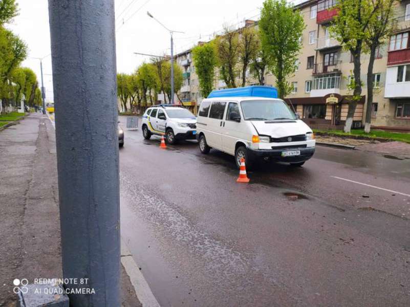 У центрі Луцька зіткнулися дві автівки (фото)
