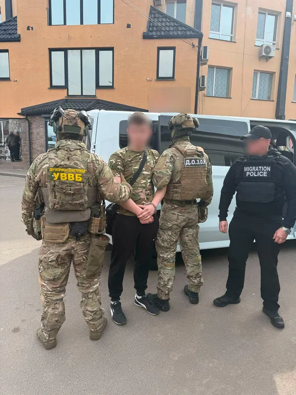 На Волині затримали військового, який мав допомогти ухилянту втекти