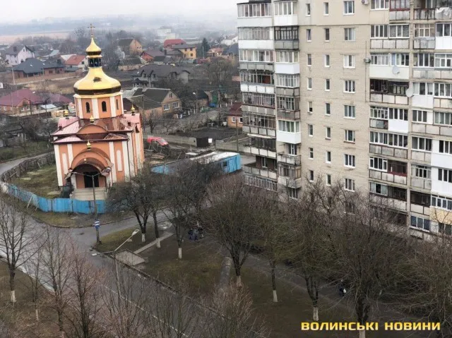 У Луцьку на Дружби Народів загорілася квартира (фото, відео)