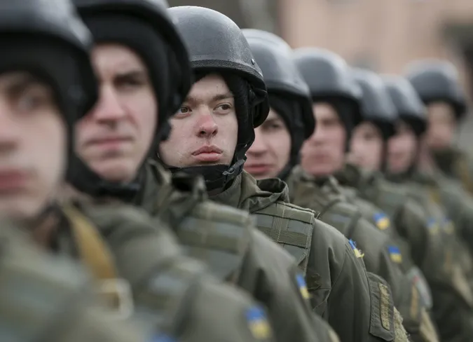 В Україні змінять умови набору на контрактну службу